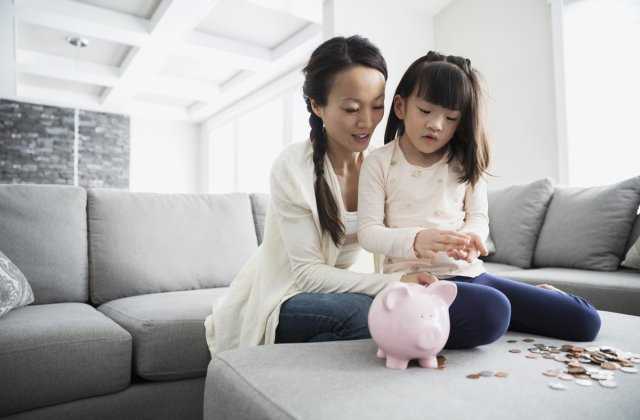 How Smart Moms Can Save Over $1,000 a Year
