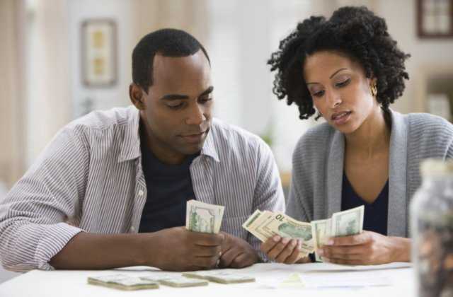 How to Approach 4 Awkward Financial Talks With Your Partner